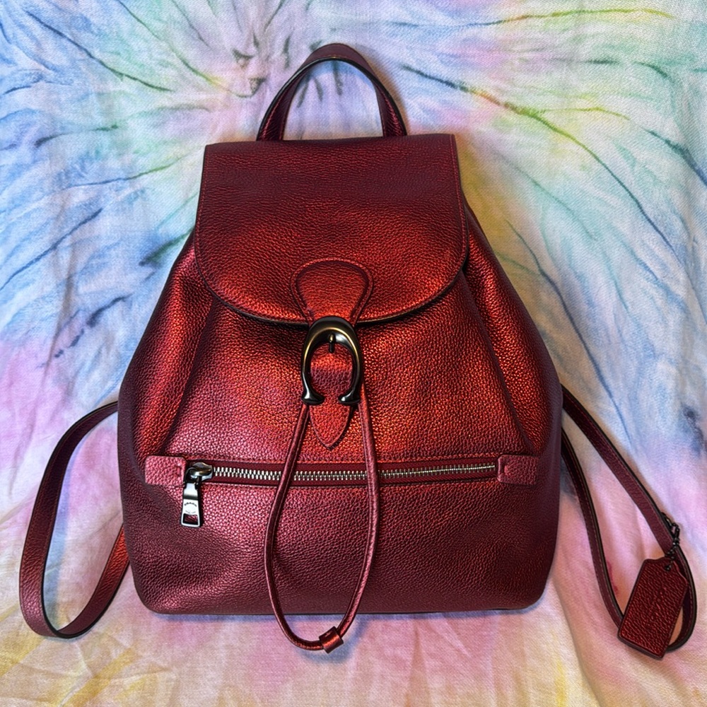 RARE Coach Pebbled Leather Evie backpack Purse Drawstring Red Metallic Clay